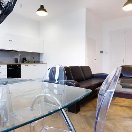 Apartment Na Granicy 5 *